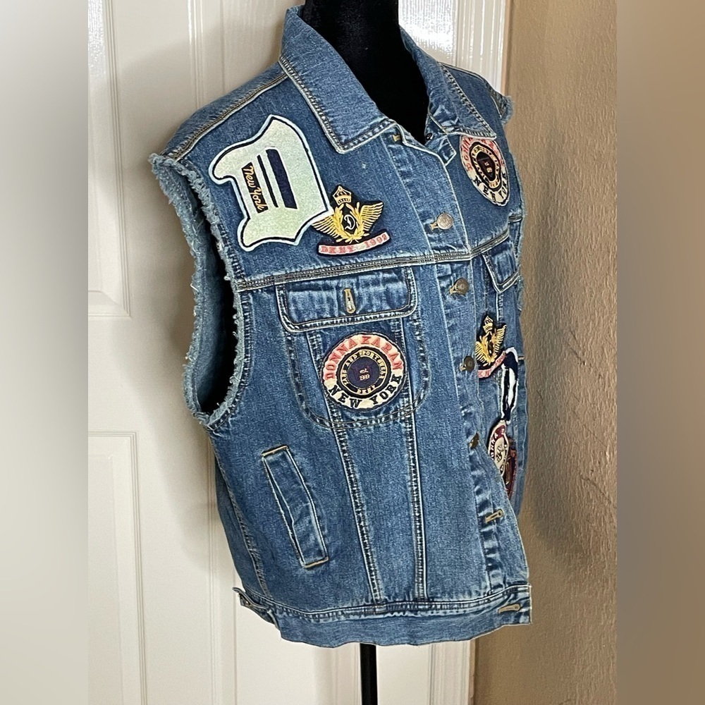 VINTAGE 92’ designer Donna Karan NY unique denim Felt Letterman vest Size 12 - Picture 5 of 12